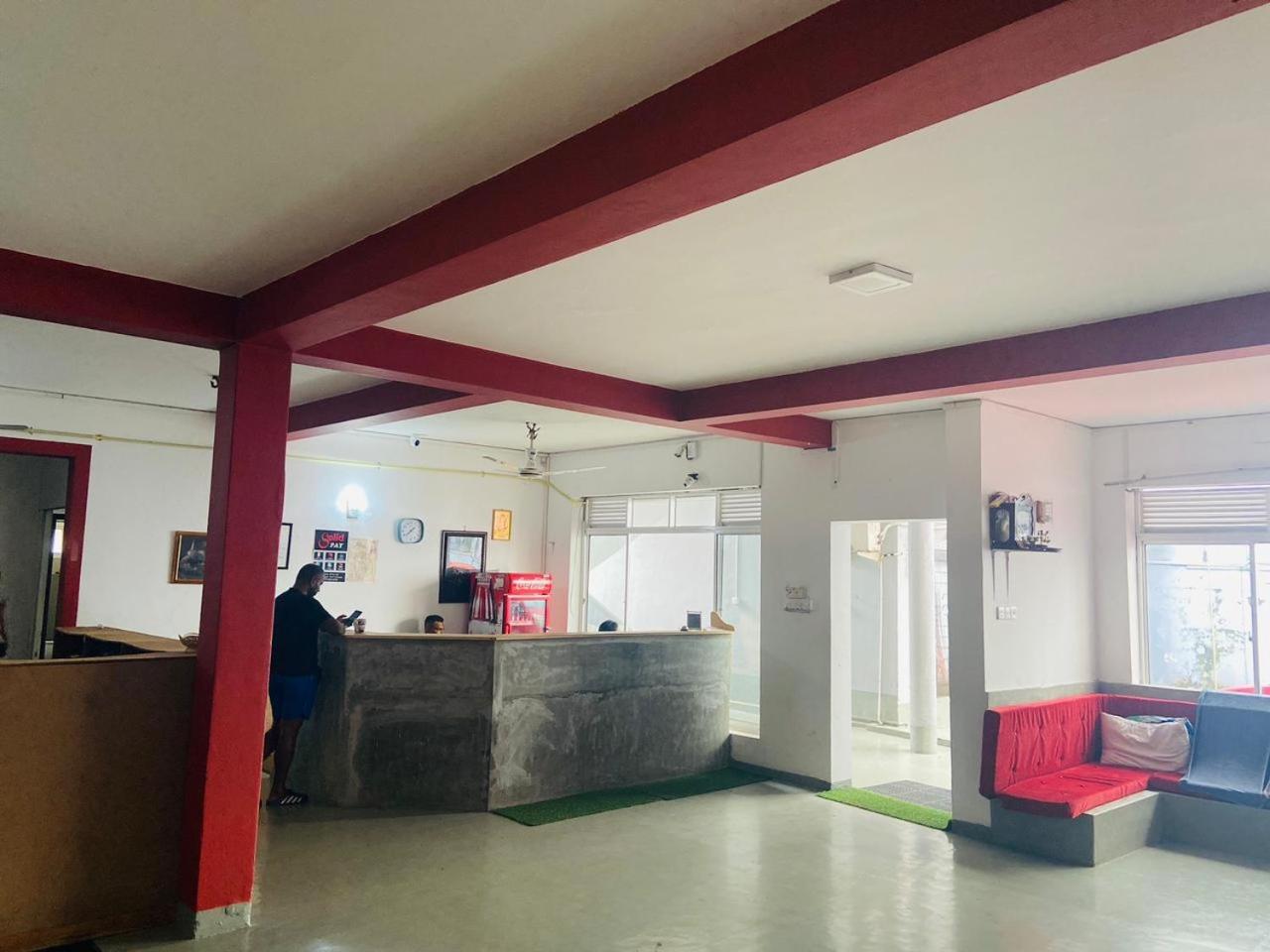 Relax On Plus Hotel 可倫坡 外观 照片